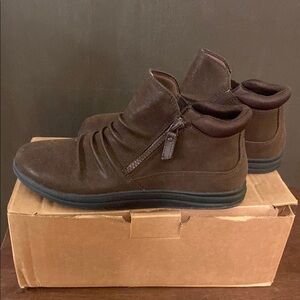 Women’s Brown Suede Ankle Boots